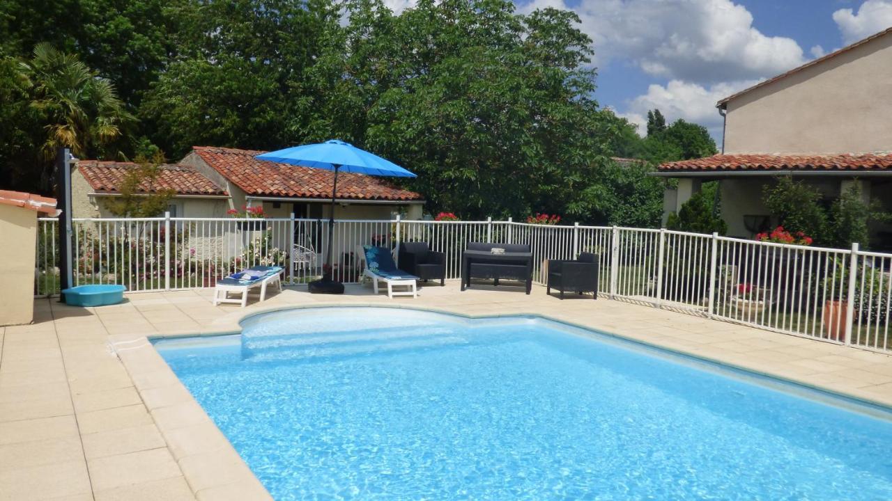 Apartamento Les Deux Riviéres Les Touches-de-Périgny Exterior foto