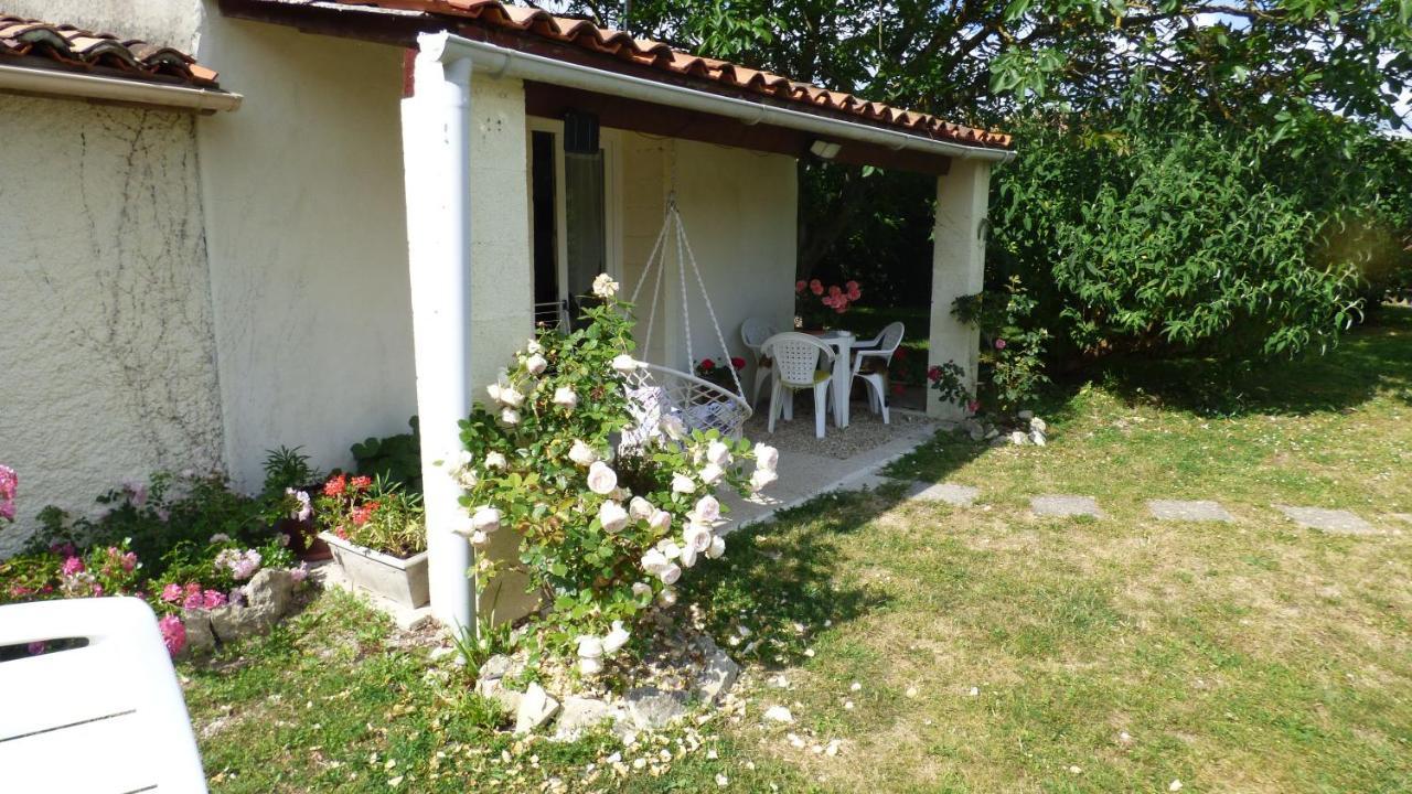 Apartamento Les Deux Riviéres Les Touches-de-Périgny Exterior foto